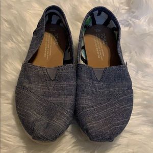 Toms denim blue shoes